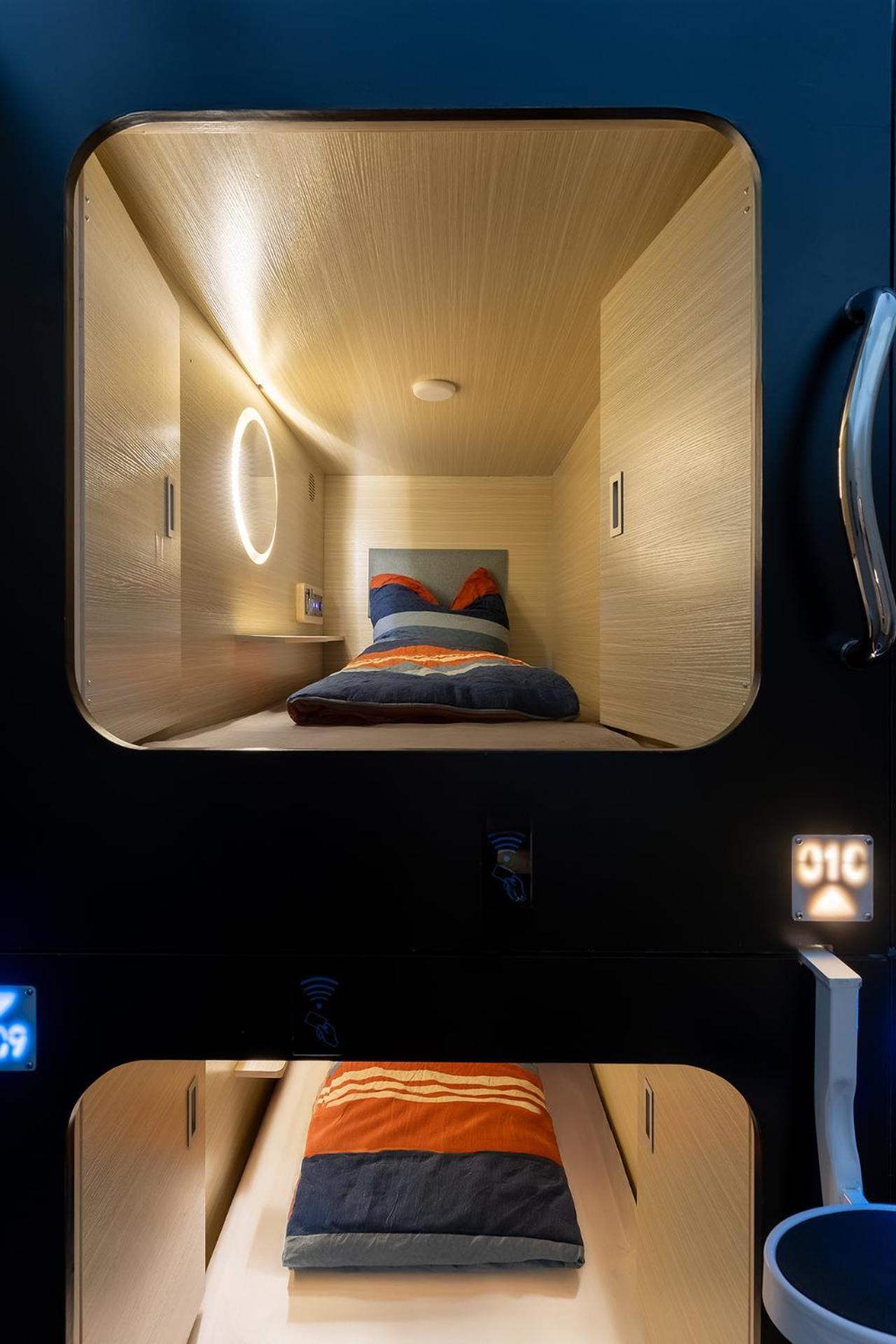 Mue Cubes Hotel กุนเดลฟิงเกน ภายนอก รูปภาพ